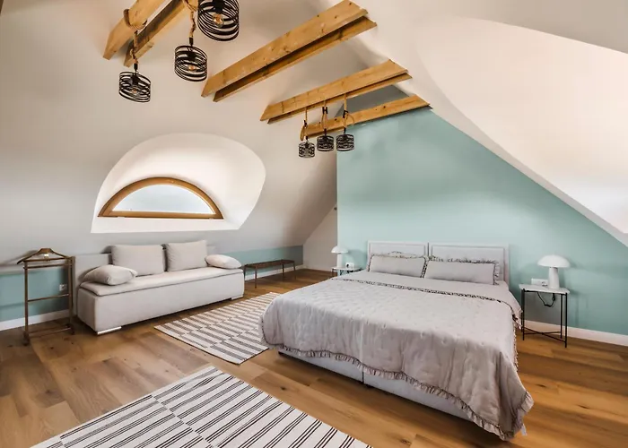 Palo Borbirtok - Bed And Wine * פלוזנק